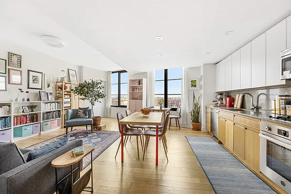 Sold by Compass | media 1