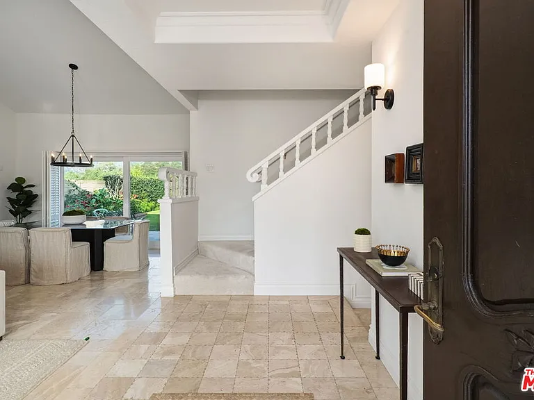 6497 Country Club Dr — Photo 4