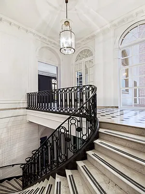 Sold by Sotheby's International Realty | media 4