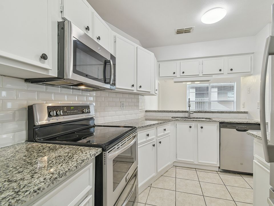 1st image of 3964 Dream Oak Pl APT 201
