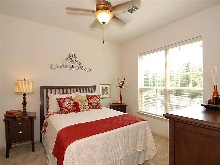 Abita View Apartments — Photo 10