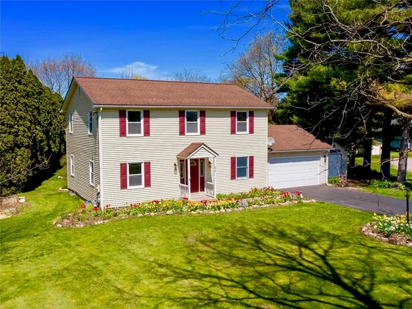 478 Ogden Parma Town Line Rd, Spencerport, NY 14559