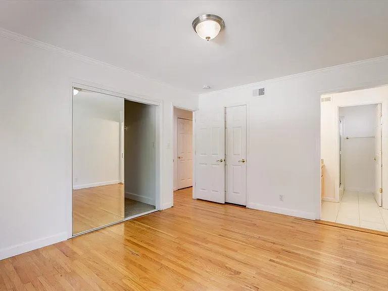 1589 Saint Regis Dr — Photo 20
