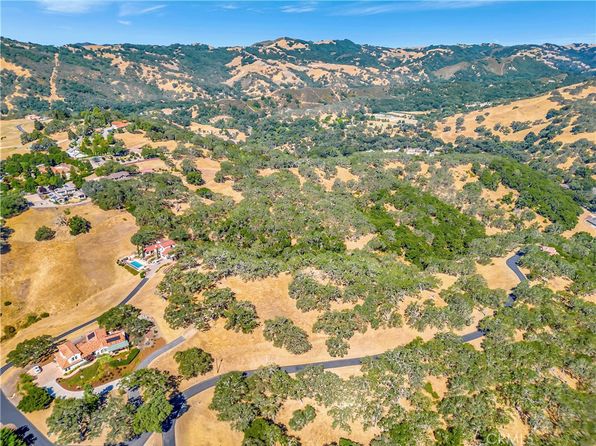 6452 Alta Pradera Ln #2, Atascadero, CA 93422