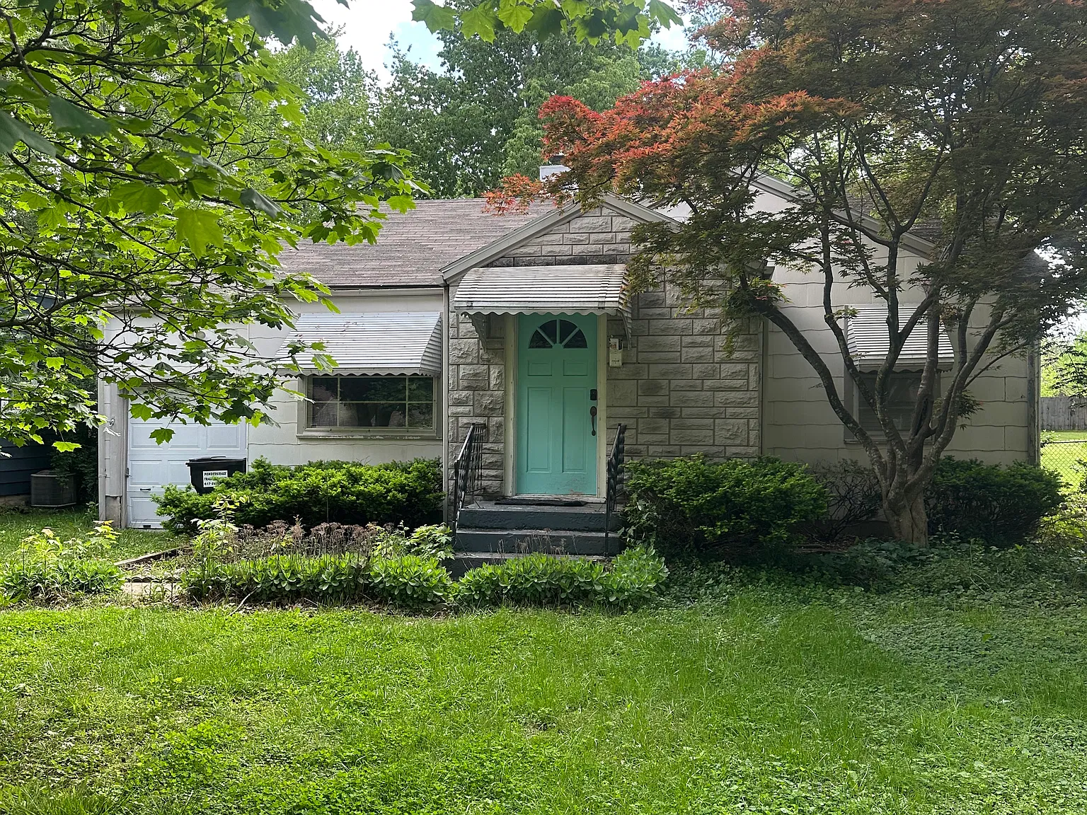 2 bed, 857 sqft, $1,200 — Photo 1