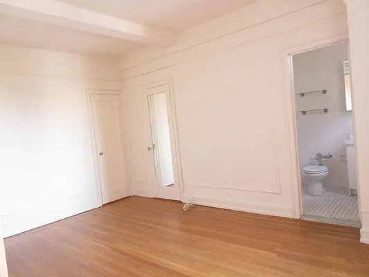 Rented by (Legacy) NY Quality Living Uptown | media 13