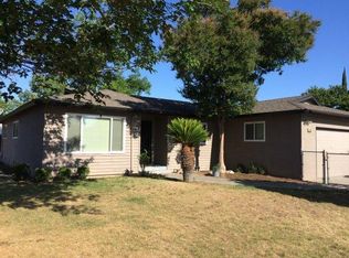 2994 Homsy Ave, Clovis, CA 93612