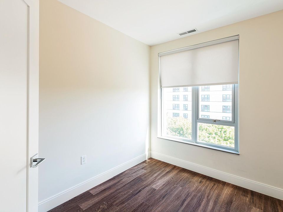 2nd image of 1065 Tremont St #301A