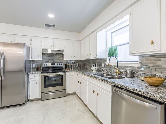 5th image of 1595 W Gastel Cir