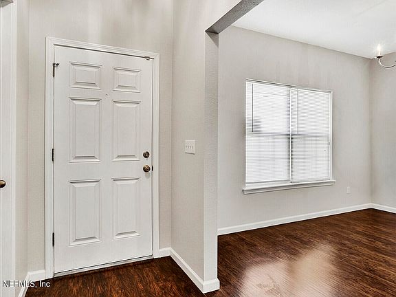 4th image of 2406 GERARD Avenue