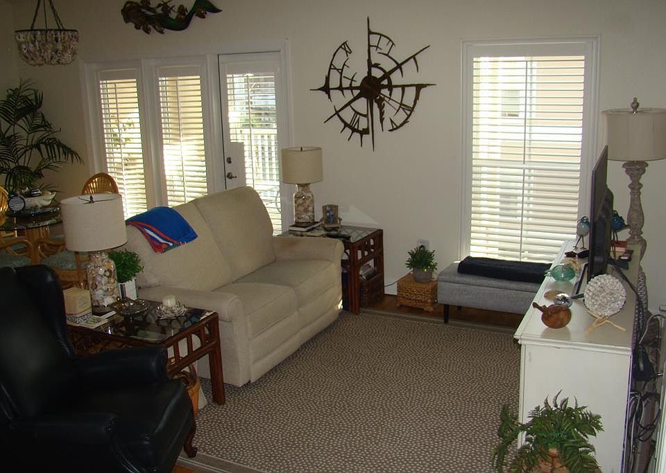 102 E 1st Ave UNIT C202, Horseshoe Beach, FL 32648 Zillow