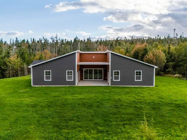 4606 Clam Harbour Rd, Clam Bay, NS B0J 2L0