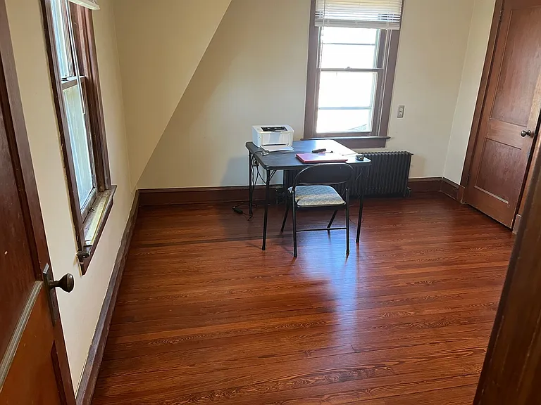 194 Shewell Ave — Photo 14