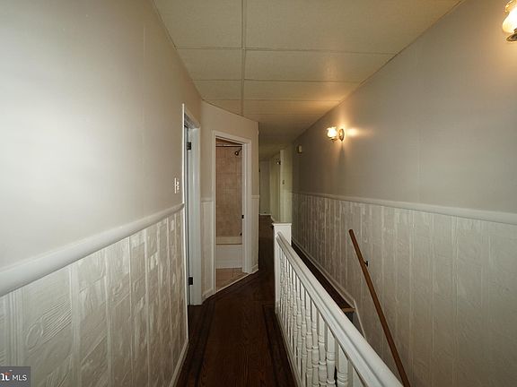 5th image of 2550 E Somerset St Floor 2