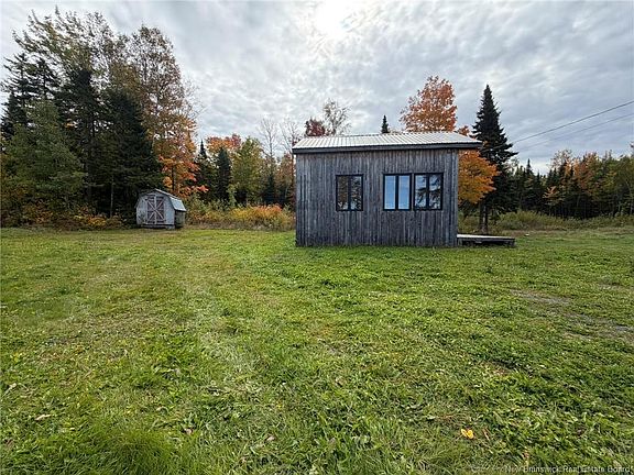 2nd image of 343 Hilltop Rd