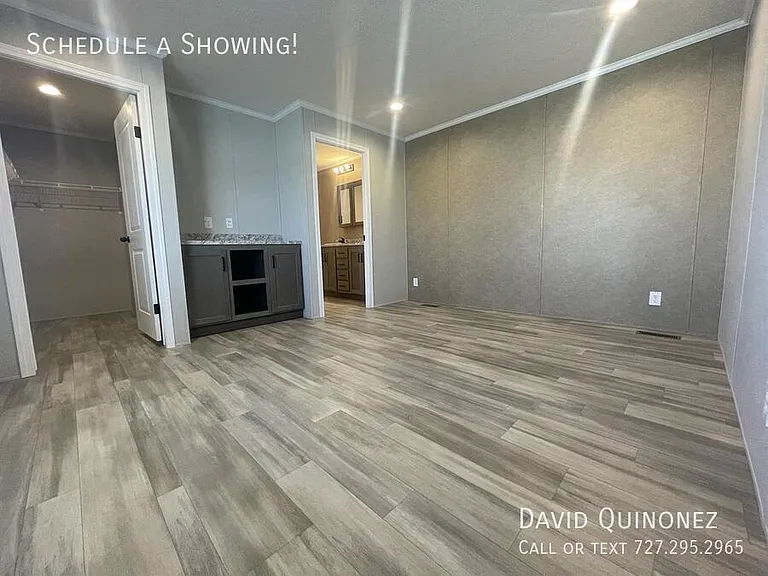 701 W Mill St #169 — Photo 3