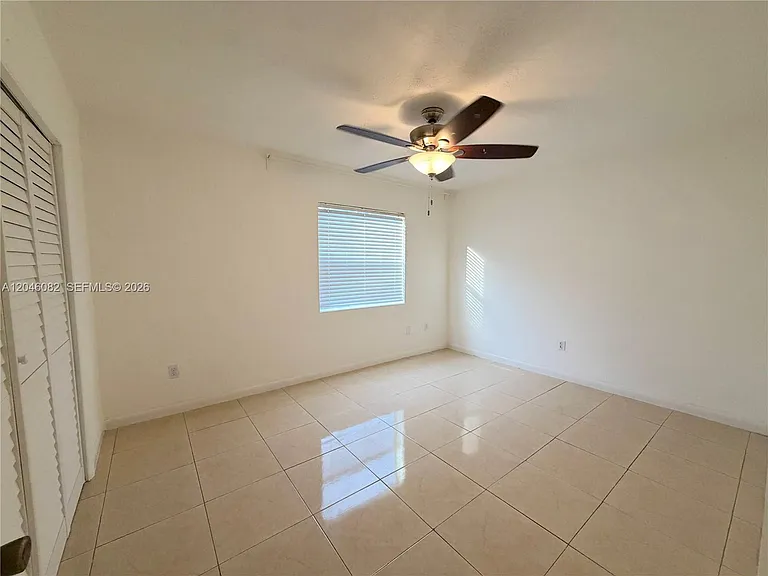 5960 NE 5th Ct #2 — Photo 6