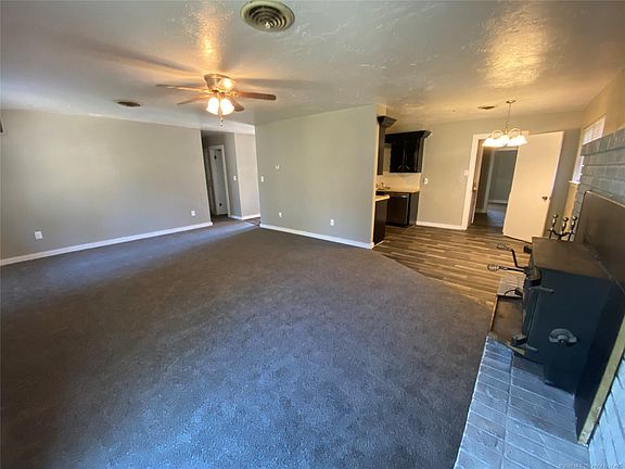 4th image of 710 Grimes Ave