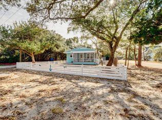 615 Harper Ave, Carolina Beach, NC 28428