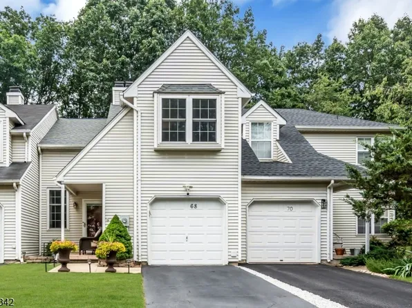 68 Delaware Ln, Branchburg Twp., NJ 08876