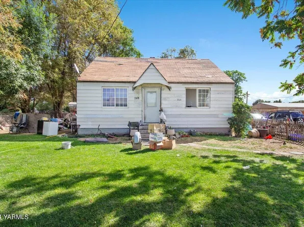 2115 S 10th Ave, Yakima, WA 98903