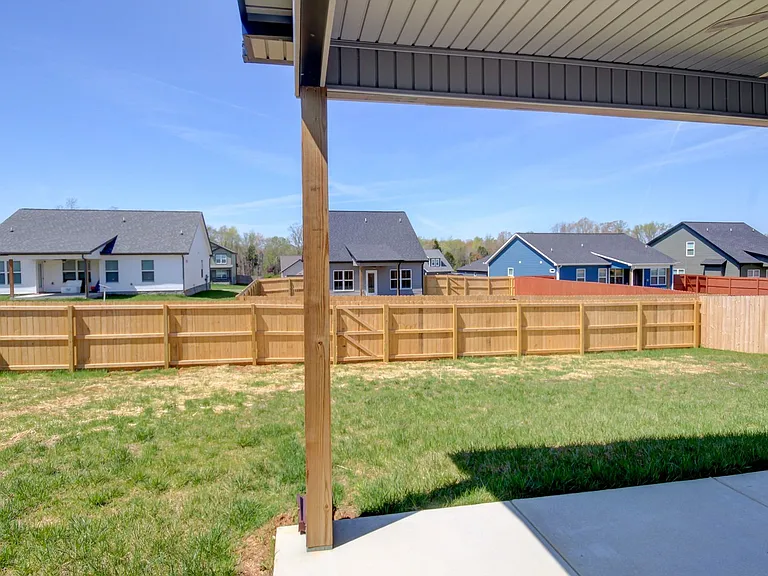 196 Donegal Dr — Photo 24