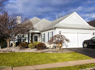 2 Glasdale Ct, Manchester, NJ 08759