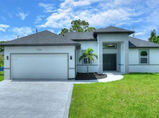 706 Coolidge Ave, Lehigh Acres, FL 33936
