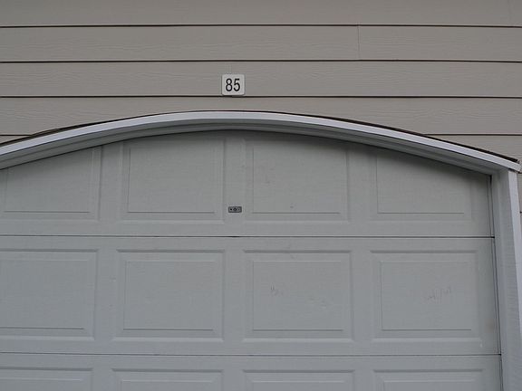 detached single car garage