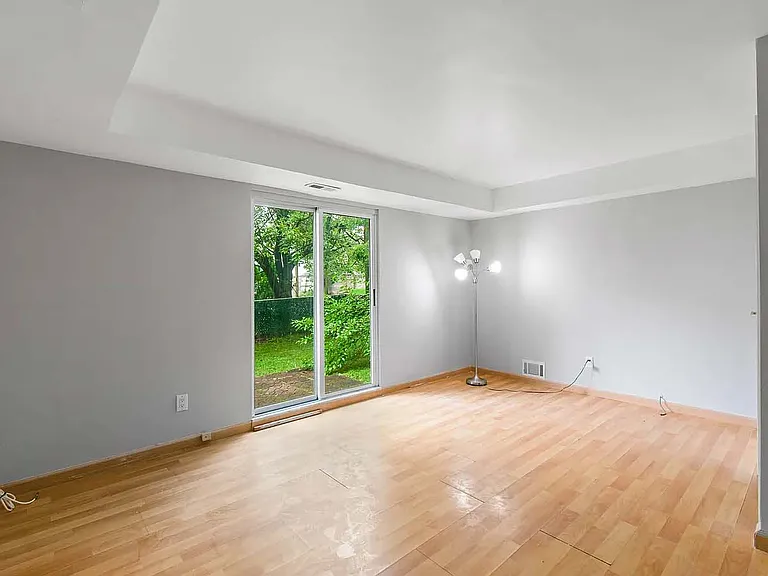 1630 Forest Hill Rd — Photo 12