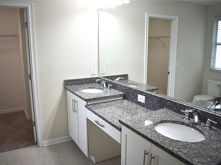 1605 E Osborne Ave — Photo 5