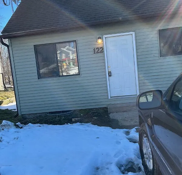 122 McKinley Ave — Photo 39