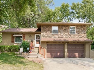 112 E 98th St, Kansas City, MO, 64131