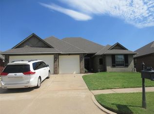2417 NW 153rd St, Edmond, OK 73013