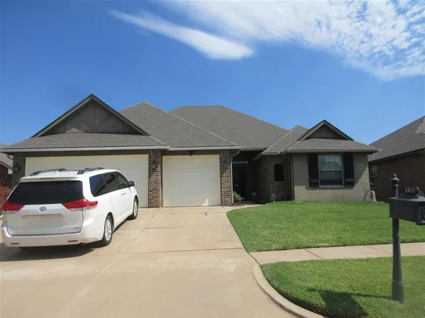 2417 NW 153rd St, Edmond, OK 73013