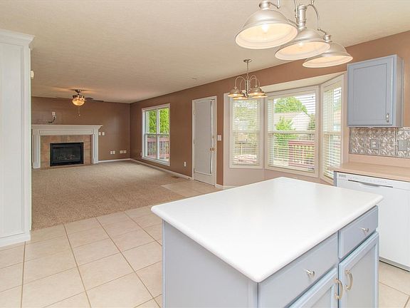 5th image of 6624 Elderberry Ct
