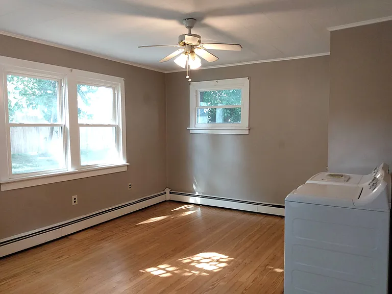 22 W Washington St #1 — Photo 6
