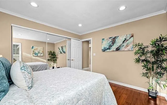 14913 Roxton Ave — Photo 10