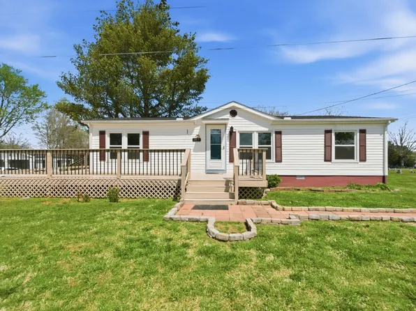 707 E Broad St, Dickson, TN 37055