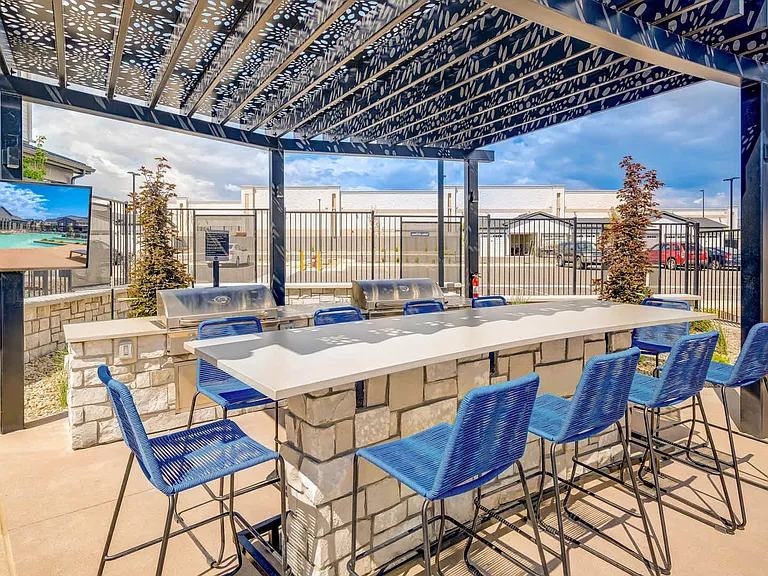 Poolside Lounge and Grilling Area
