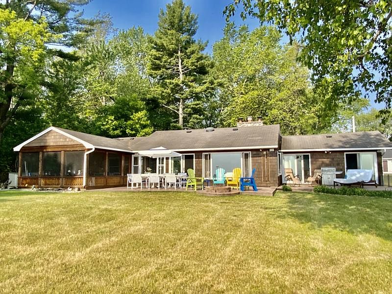 1392 N Lakeshore Rd, Port Sanilac, MI 48469 Zillow