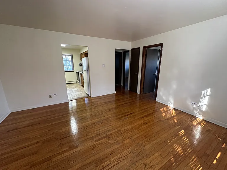 516 Lake Ave #2 — Photo 6