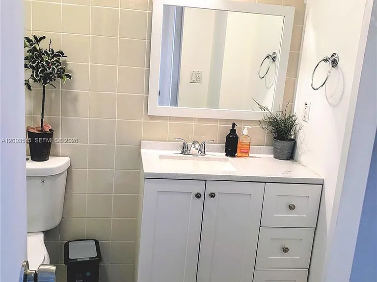 3101 N Country Club Dr #101 — Photo 6