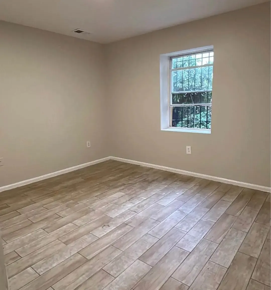 3 bed, $2,195 — Photo 2