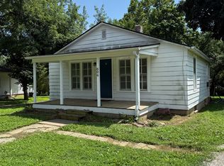 606 Maple St, Oregon, MO 64473