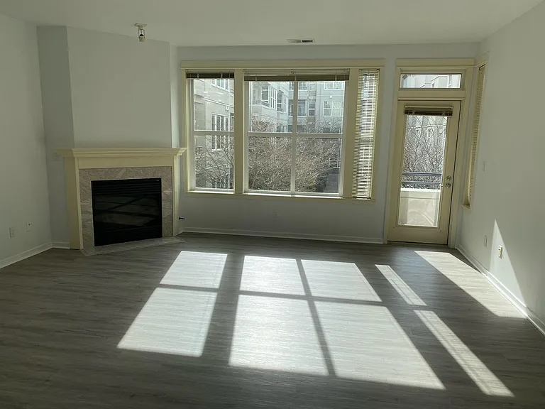 10045 NE 1st St #220 — Photo 3