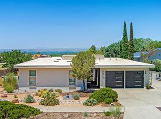 2221 Punta De Vista Dr NE, Albuquerque, NM 87112