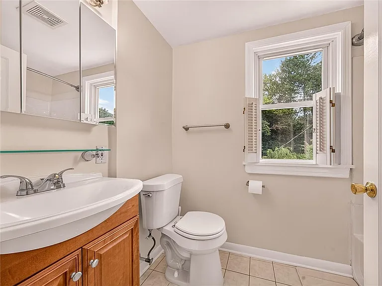 82 Clovercrest Dr — Photo 25