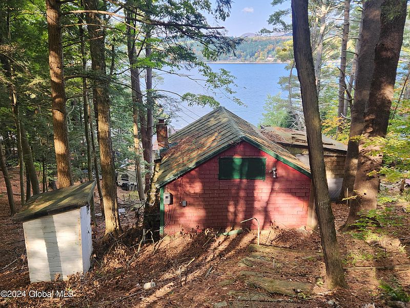 5th image of 2554 South Shore Road