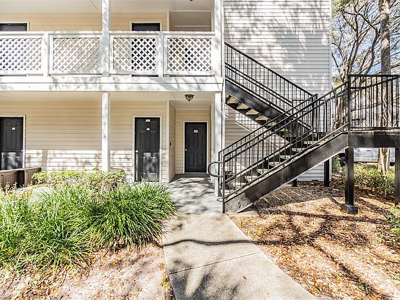 2nd image of 3270 Haviland Ct APT 101